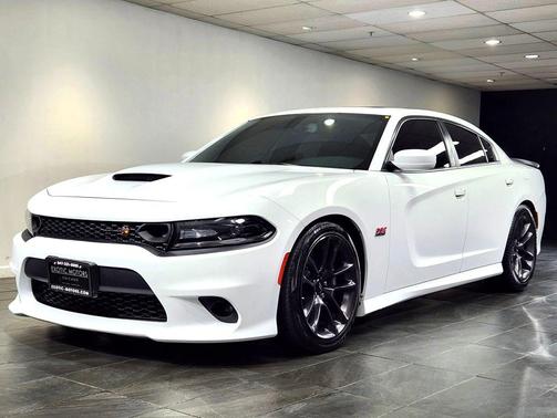 2020 Dodge Charger Scat Pack