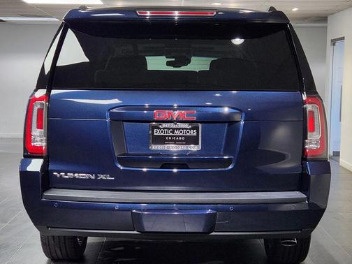2017 GMC Yukon XL SLT