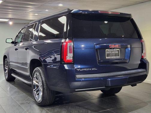 2017 GMC Yukon XL SLT