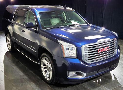 2017 GMC Yukon XL SLT