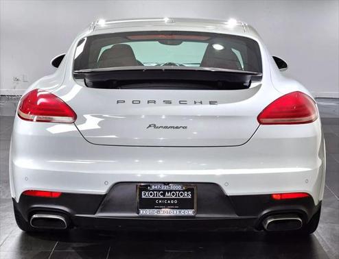 2016 Porsche Panamera Edition