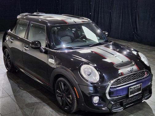 Black 2018 MINI Hardtop Cooper S