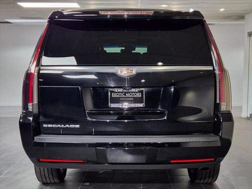 2017 Cadillac Escalade ESV Sport Platinum