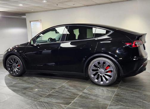 2022 Tesla Model Y Performance Sport Utility 4D