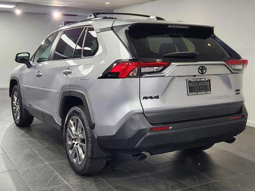 2022 Toyota RAV4 XLE Premium