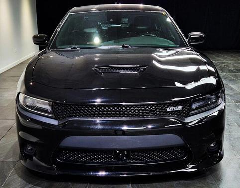 2017 Dodge Charger SE