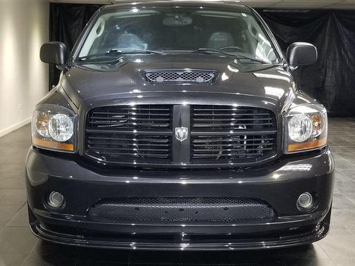 Photo 2 of 41 of 2006 Dodge Ram 1500 SRT-10