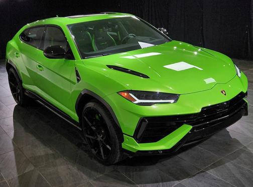 2023 Lamborghini Urus S
