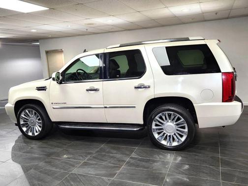 2008 Cadillac Escalade Base