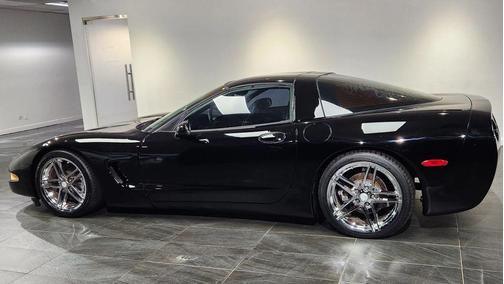 2002 Chevrolet Corvette Base