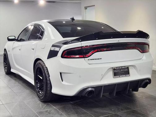 2017 Dodge Charger SE