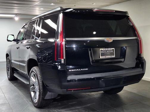 2016 Cadillac Escalade Luxury