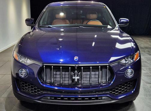 Blue 2018 Maserati Levante Base