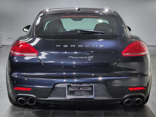 2014 Porsche Panamera 4S