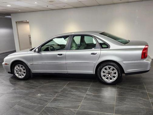 2005 Volvo S80 2.5T