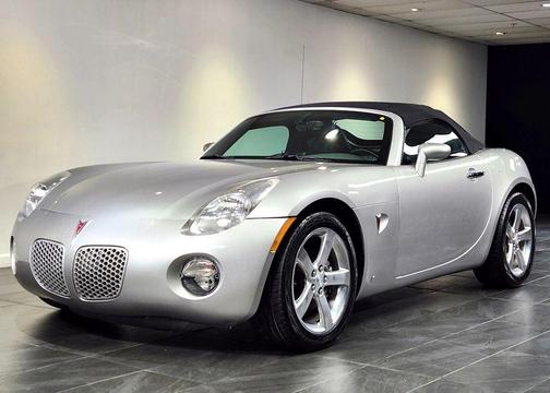 2007 Pontiac Solstice Convertible 2D