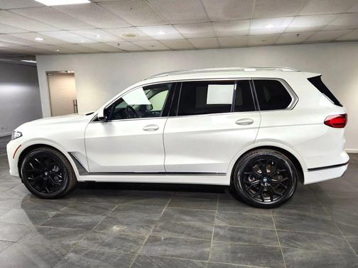 2019 BMW X7 xDrive50i
