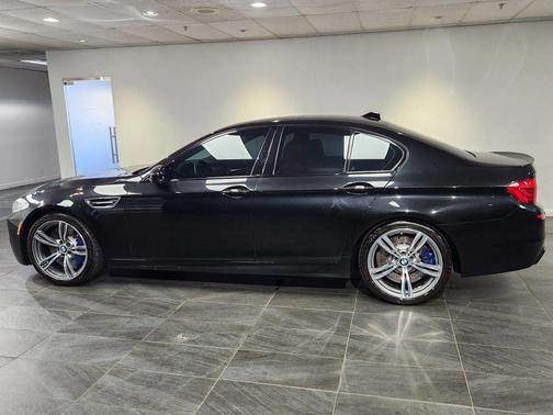 Black 2013 BMW M5 Base