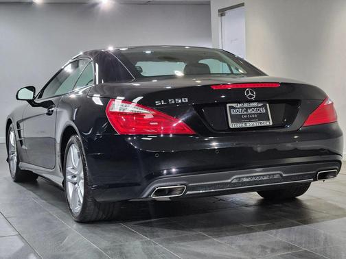 2013 Mercedes-Benz SL-Class SL 550 Roadster 2D