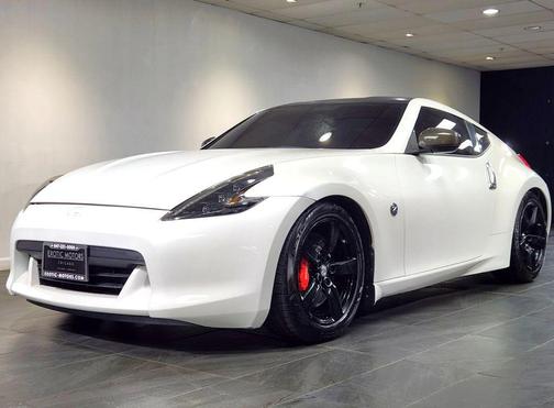 White 2012 Nissan 370Z Touring