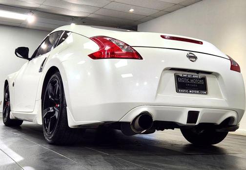 White 2012 Nissan 370Z Touring