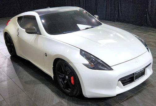 White 2012 Nissan 370Z Touring