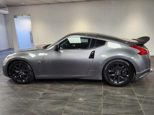 Gray 2017 Nissan 370Z Base