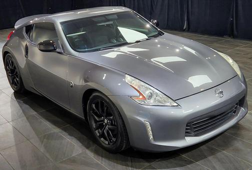 Gray 2017 Nissan 370Z Base