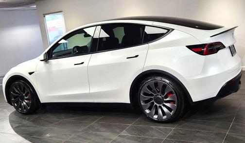 2022 Tesla Model Y Performance Sport Utility 4D