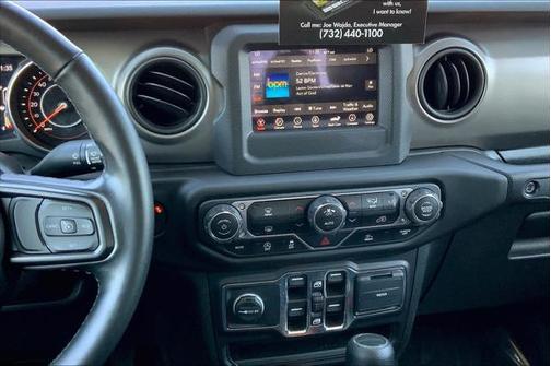 2021 Jeep Gladiator Willys 4x4