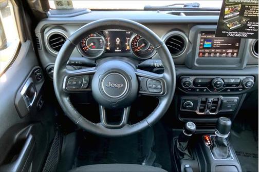 2021 Jeep Gladiator Willys 4x4
