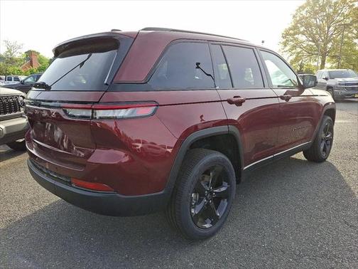 2025 Jeep Grand Cherokee Altitude