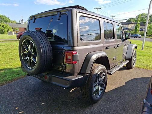 2025 Jeep Wrangler 4xe Sport S