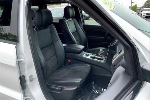 2022 Jeep Grand Cherokee Laredo