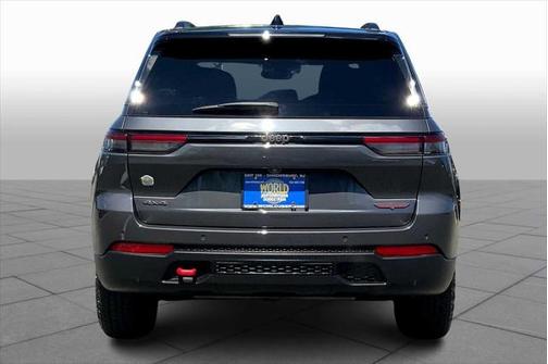 2022 Jeep Grand Cherokee Trailhawk