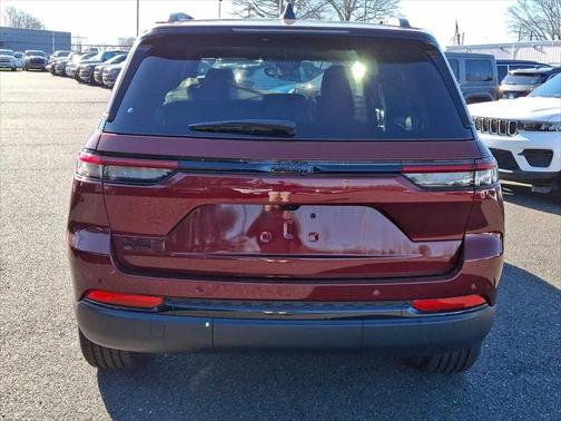 2025 Jeep Grand Cherokee Altitude