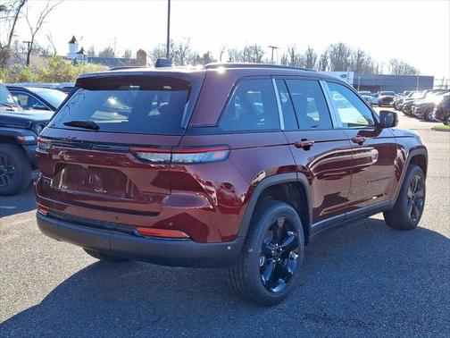 2025 Jeep Grand Cherokee Altitude
