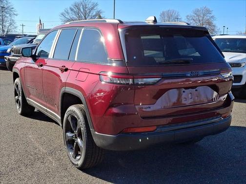 2025 Jeep Grand Cherokee Altitude