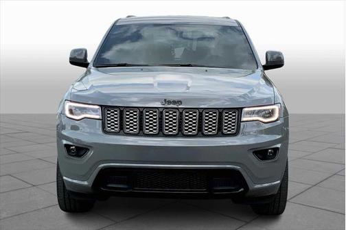 2022 Jeep Grand Cherokee Laredo
