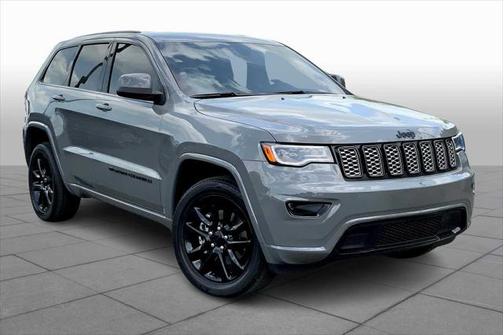 2022 Jeep Grand Cherokee Laredo