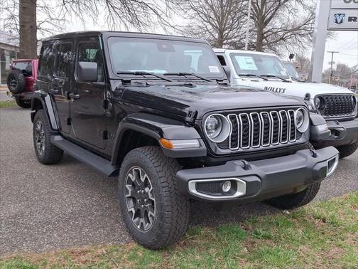 2025 Jeep Wrangler 4-Door Sahara 4x4