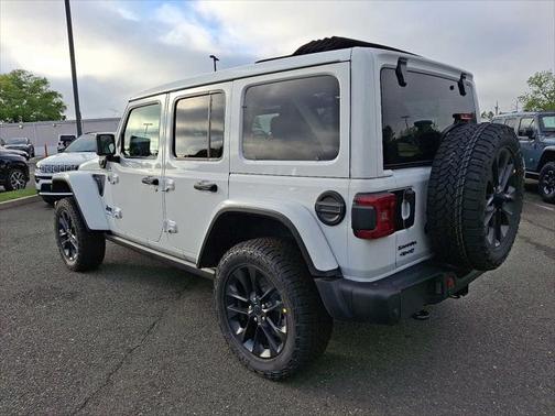 2025 Jeep Wrangler 4xe Base