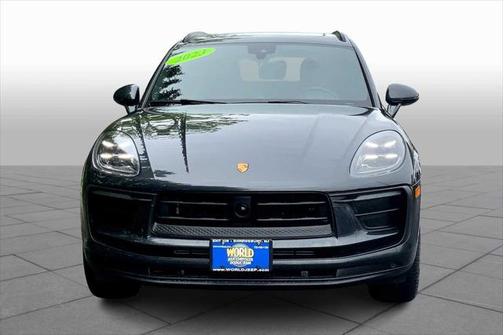 2023 Porsche Macan Base