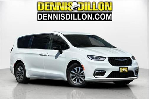 2024 Chrysler Pacifica Hybrid Select