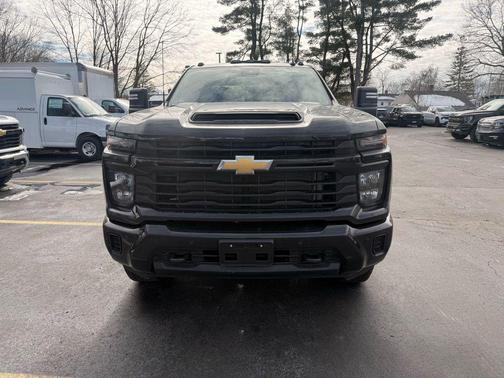 2026 Chevrolet Silverado 2500 Custom
