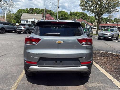Sterling Gray Metallic 2024 Chevrolet Trailblazer LT