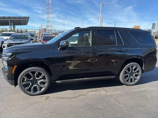 2026 Chevrolet Tahoe 4WD RST