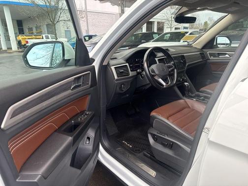 2021 Volkswagen Atlas 3.6L SEL Premium