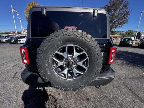 Shadow Black 2023 Ford Bronco Badlands