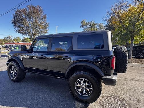 Shadow Black 2023 Ford Bronco Badlands